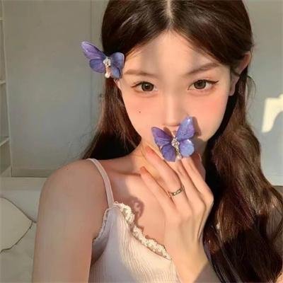 少女与季风封面